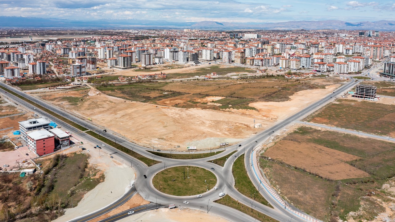 2023 yılında tamamlanacak olan 100.yıl parkının yer teslimi yapıldı