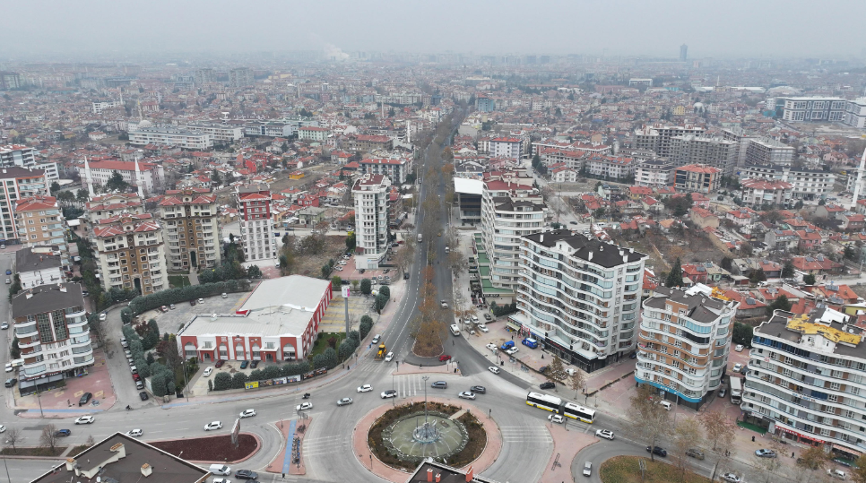 Başkan Altay: “Ahmet Özcan Caddesi’nde 2,6 KM’lik Sıcak Asfalt Çalışmasını Tamamladık”