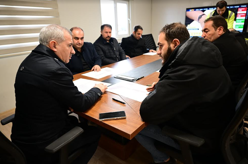 Başkan Çınar, Topsöğüt Mahallesinde Yapımı Devam Eden Sanayi Sitesindeki Çalışmaları İnceledi