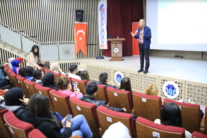 Battalgazi Belediyesi Tarafından Düzenlenen KPSS Tekrar Kampına Yoğun İlgi