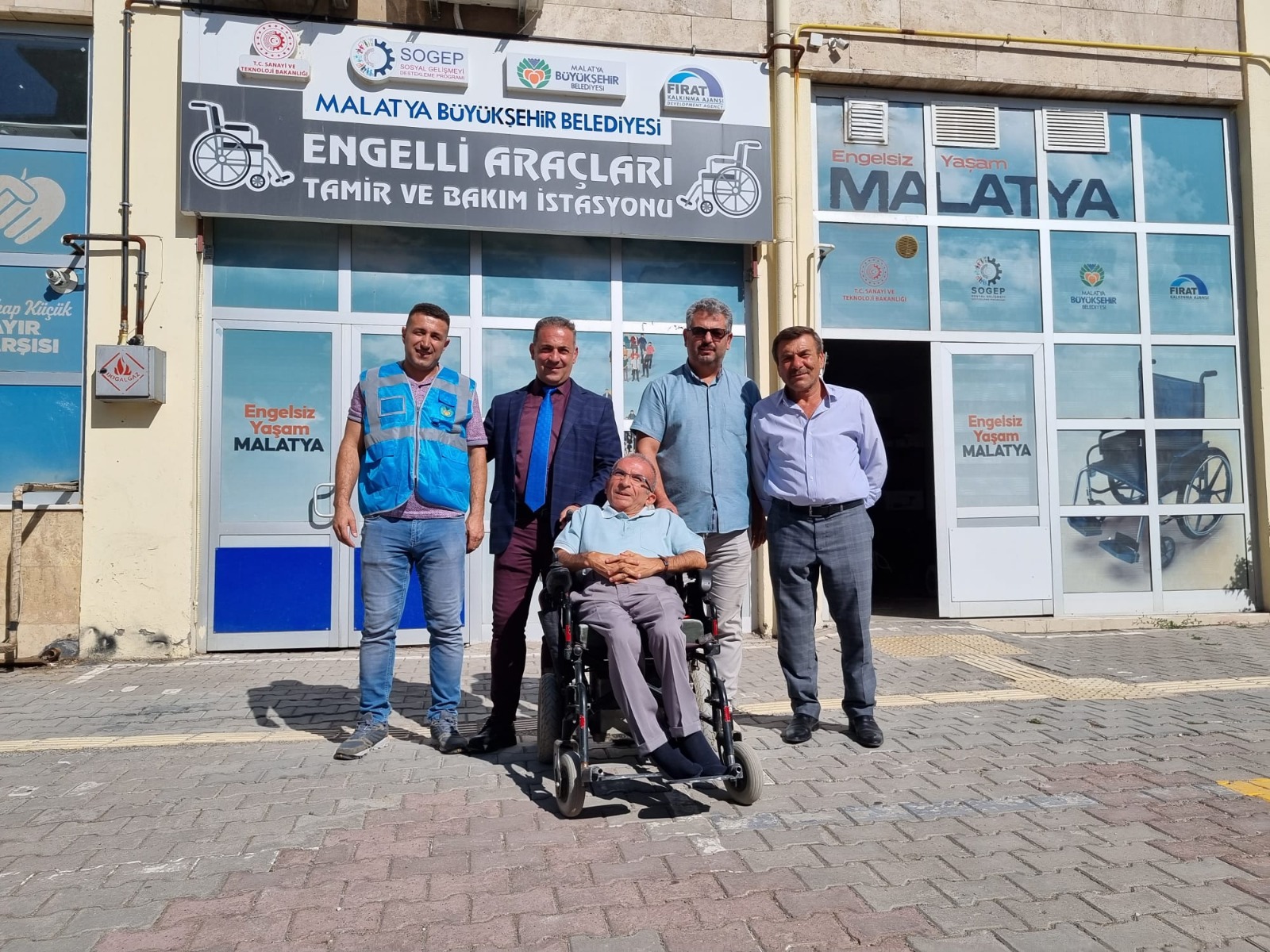 Büyükşehir Belediyesi Ödüllü Engelli Araç Tamir Atölye Hizmetlerini Sürdürüyor