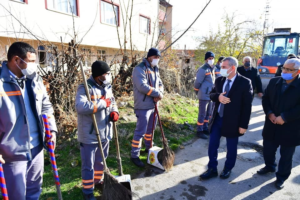 “Dört Koldan Çalışarak İlçemizi Baştan Aşağıya Güzelleştiriyoruz”