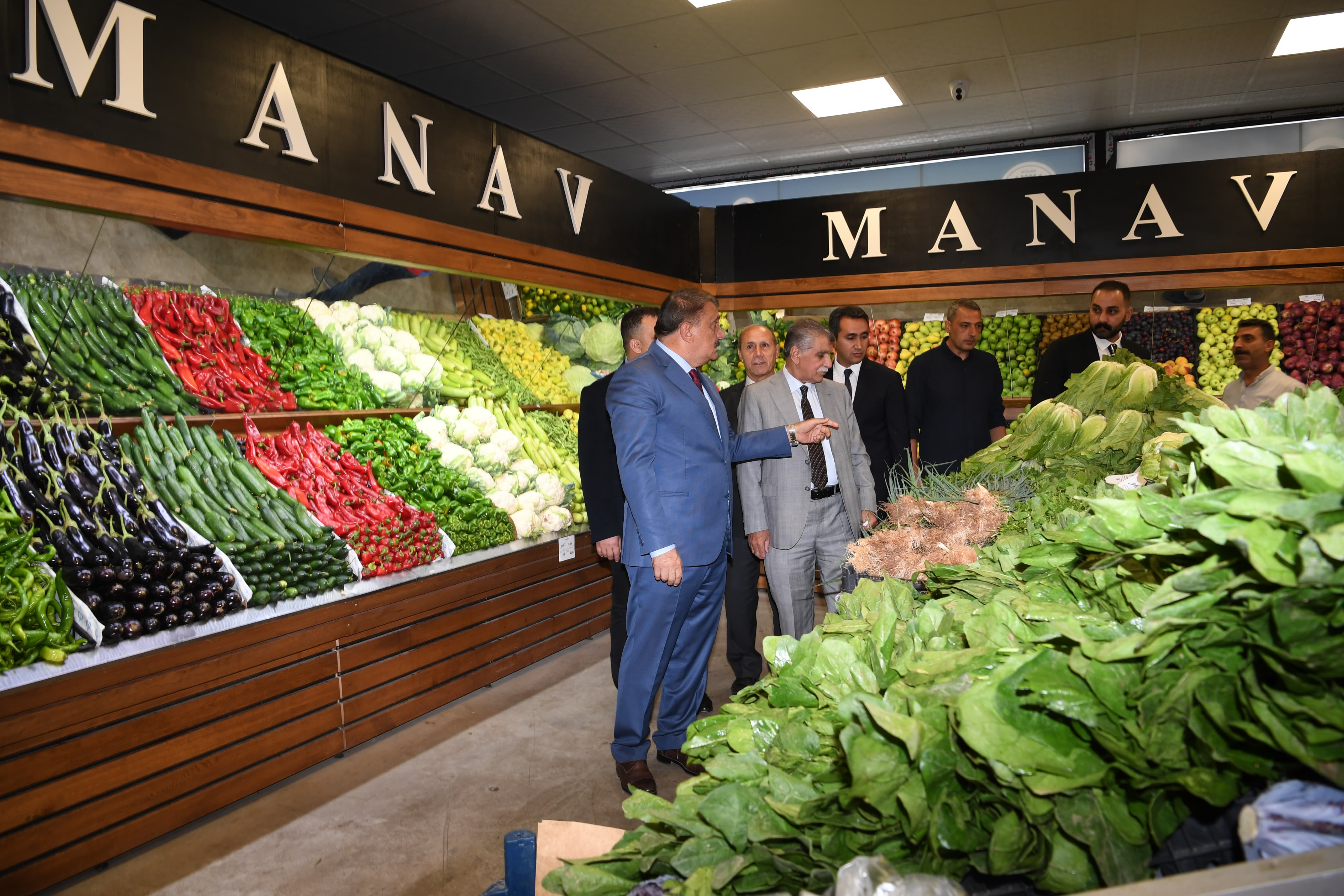 Esenlik Marketlerinde Dev İndirim Cumhuriyetin 100. Yılına Özel Fiyatlar