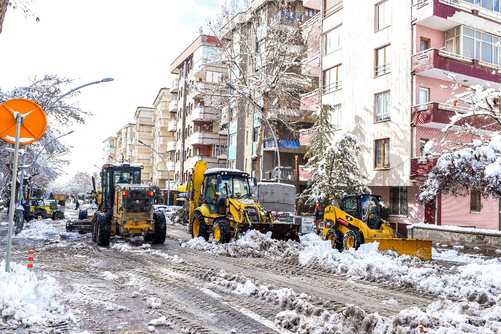 Kar çalışmaları daha da yoğunlaştı