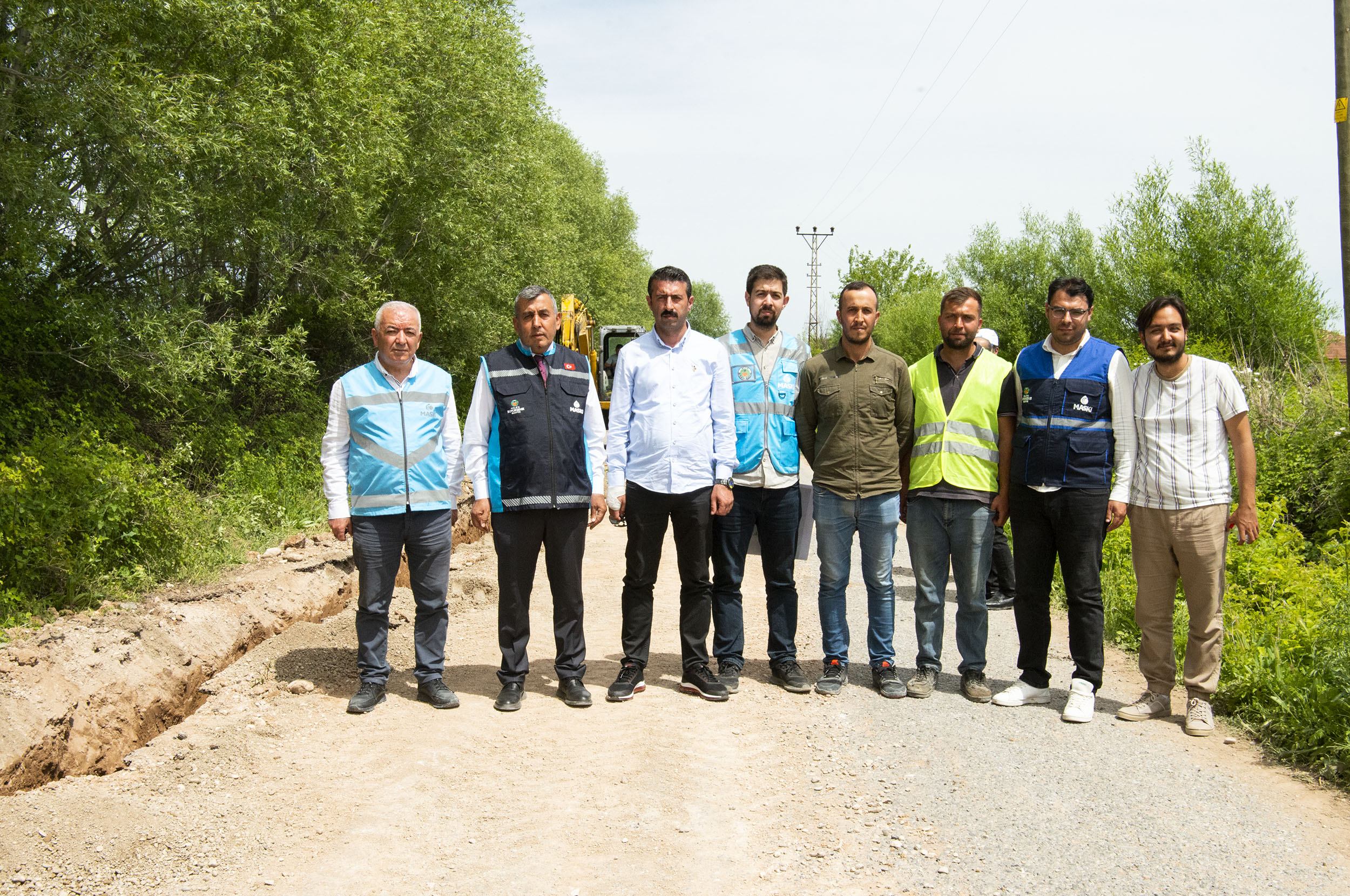 Maski Olarak Sahadayız