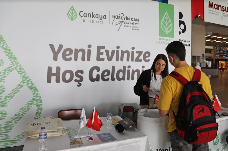 "Yeni Evinize Hoş Geldiniz" Gençler!