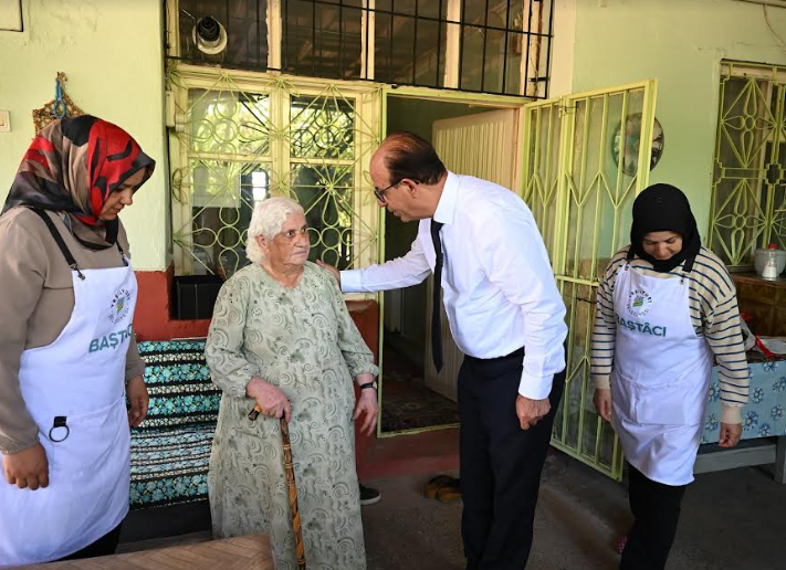 “Yaşlılarımız Bizim Canlı Tarihimiz, Hafızamızdır”