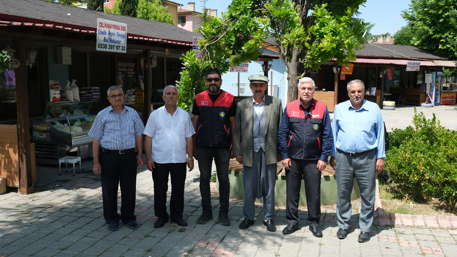 Yöresel Ürünler Pazarı’nda Faaliyete Başlayan Peynirci Esnaflarından Başkan Gürkan’a Teşekkür